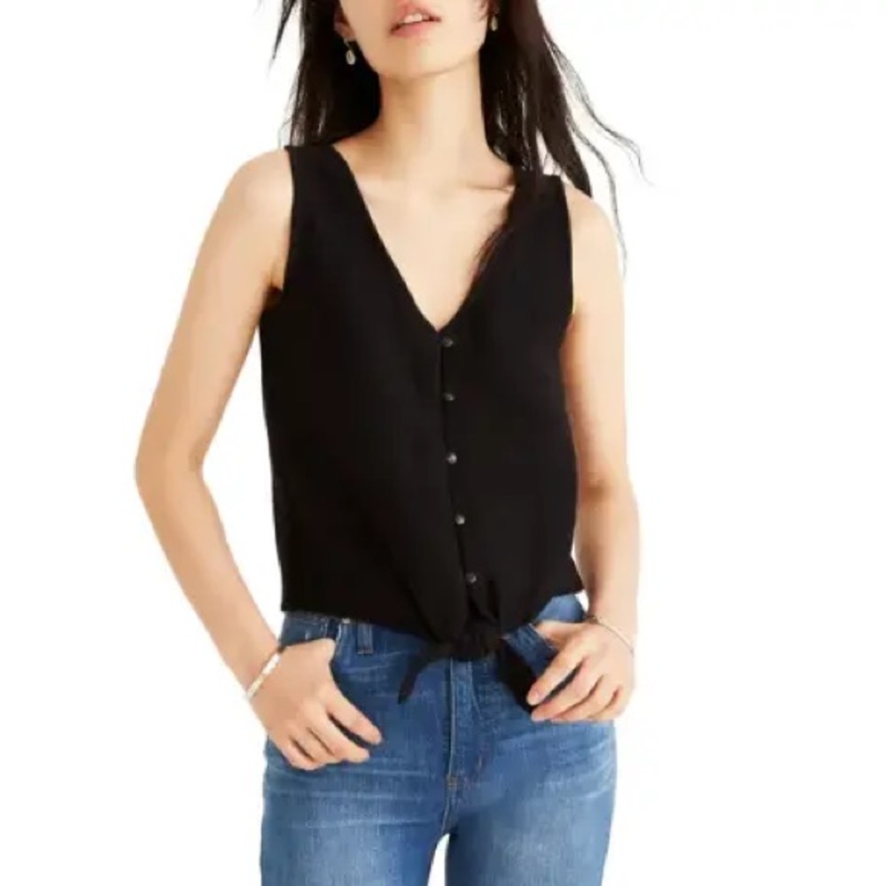 27. Madewell Texture & Thread Button-Front Tie Tank Top